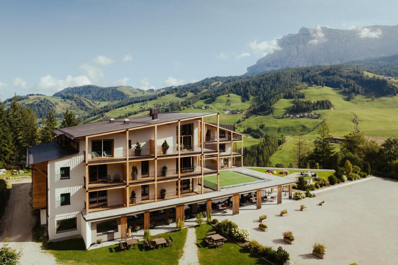 Hotel Lech Da Sompunt Badia  Exterior photo